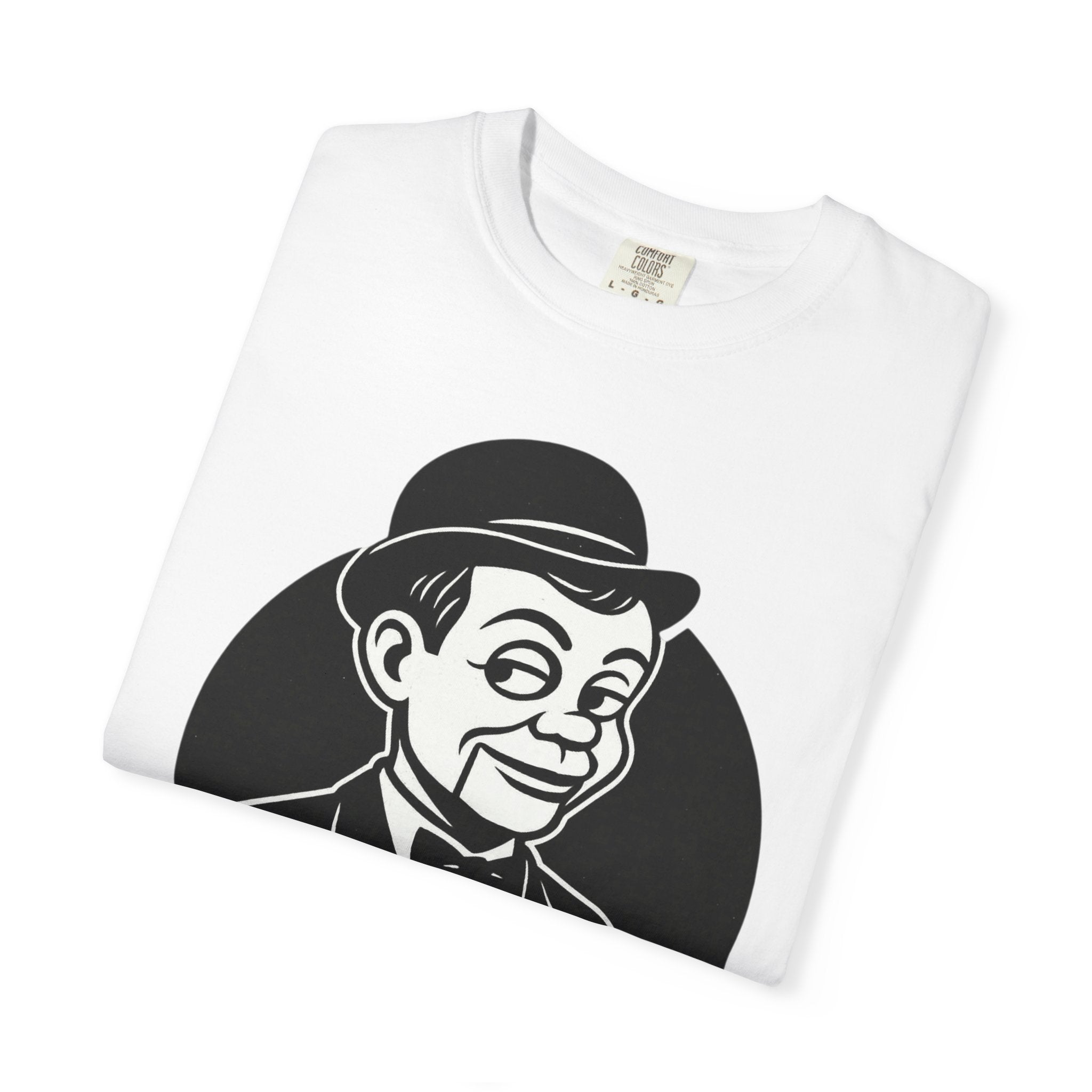 Madora Vintage Logo T-Shirt: Retro Graphic Tee